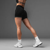 Forme Seamless Scrunch Short